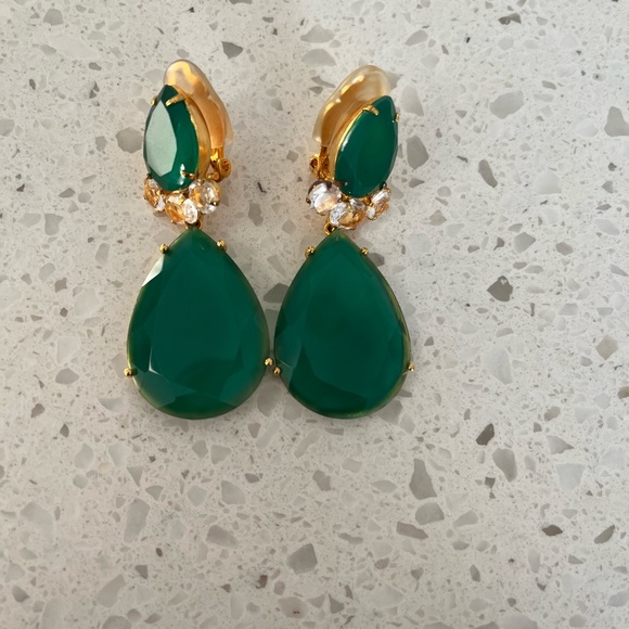 Green onyx Angelina Jolie style statement earrings - Picture 2 of 12